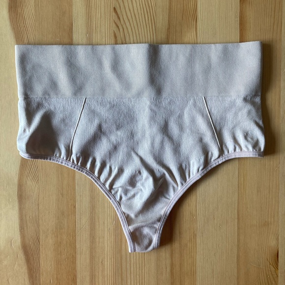 Skinnygirl Smoothers & Shapers Thong - Picture 2 of 9